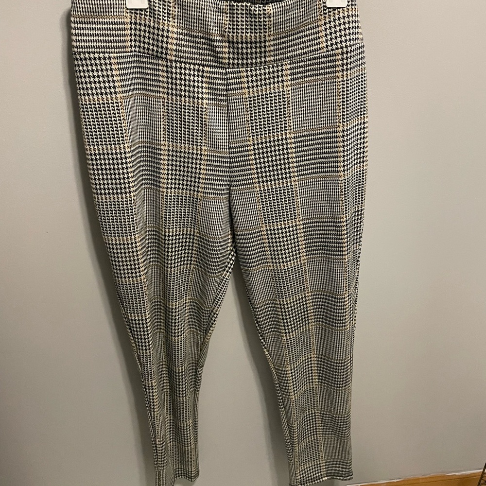 Stylish Checkered Women's Pants